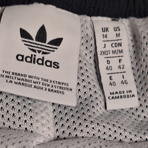 Rare Adidas Black and White Track Pants With Large Logo - Picture 7 of 9